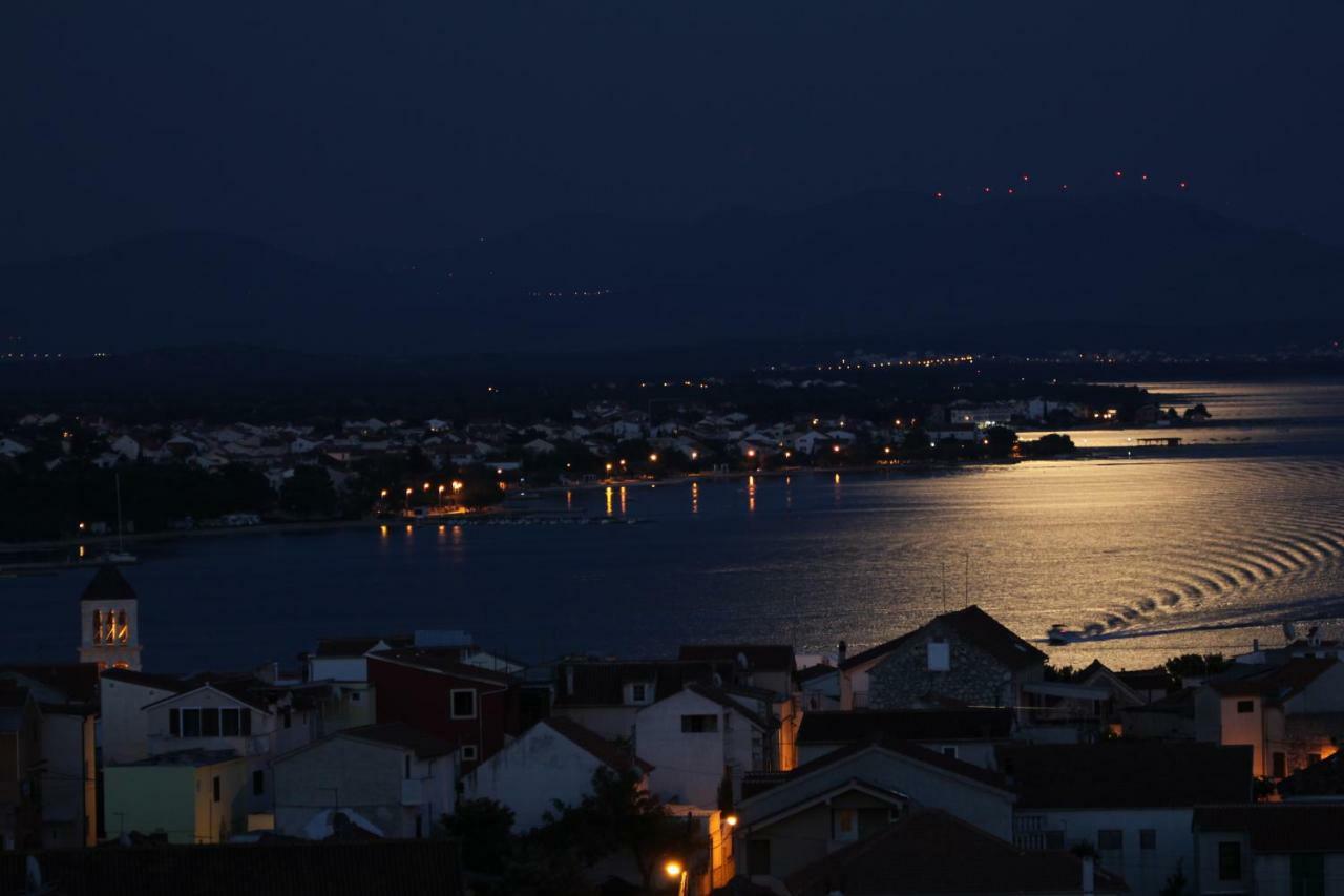 Vila Rojana Vodice Exteriör bild