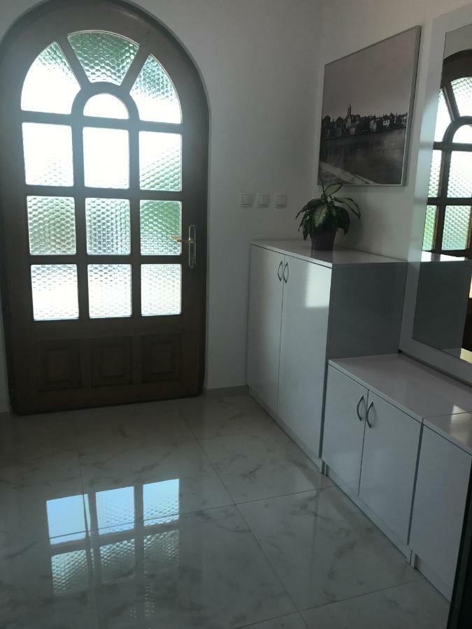 Vila Rojana Vodice Exteriör bild