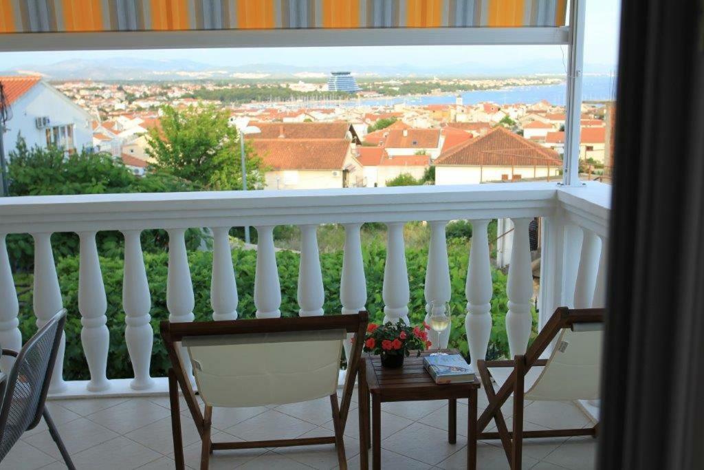 Vila Rojana Vodice Exteriör bild